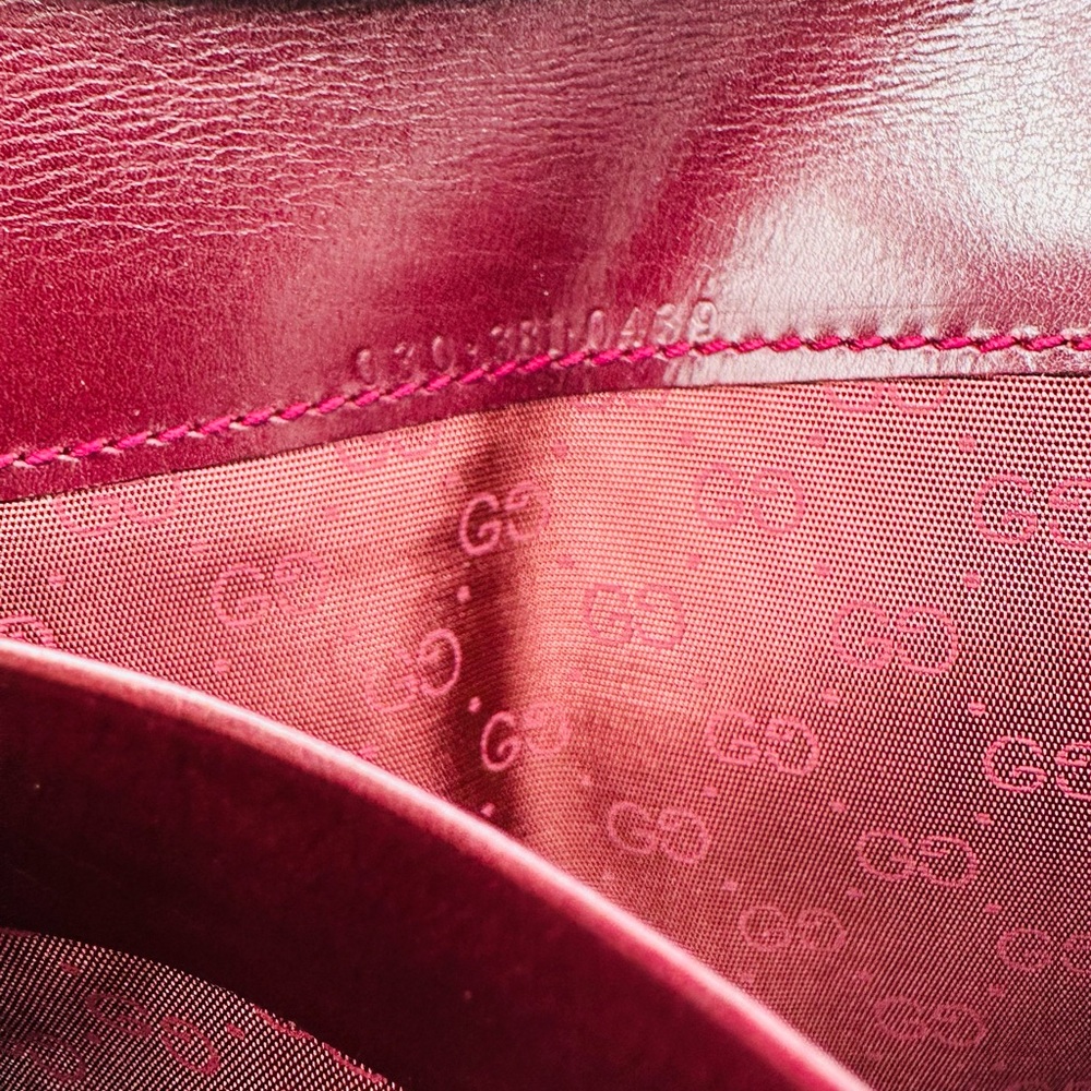 Gucci Long Bi Fold Wallet - Picture 14 of 14